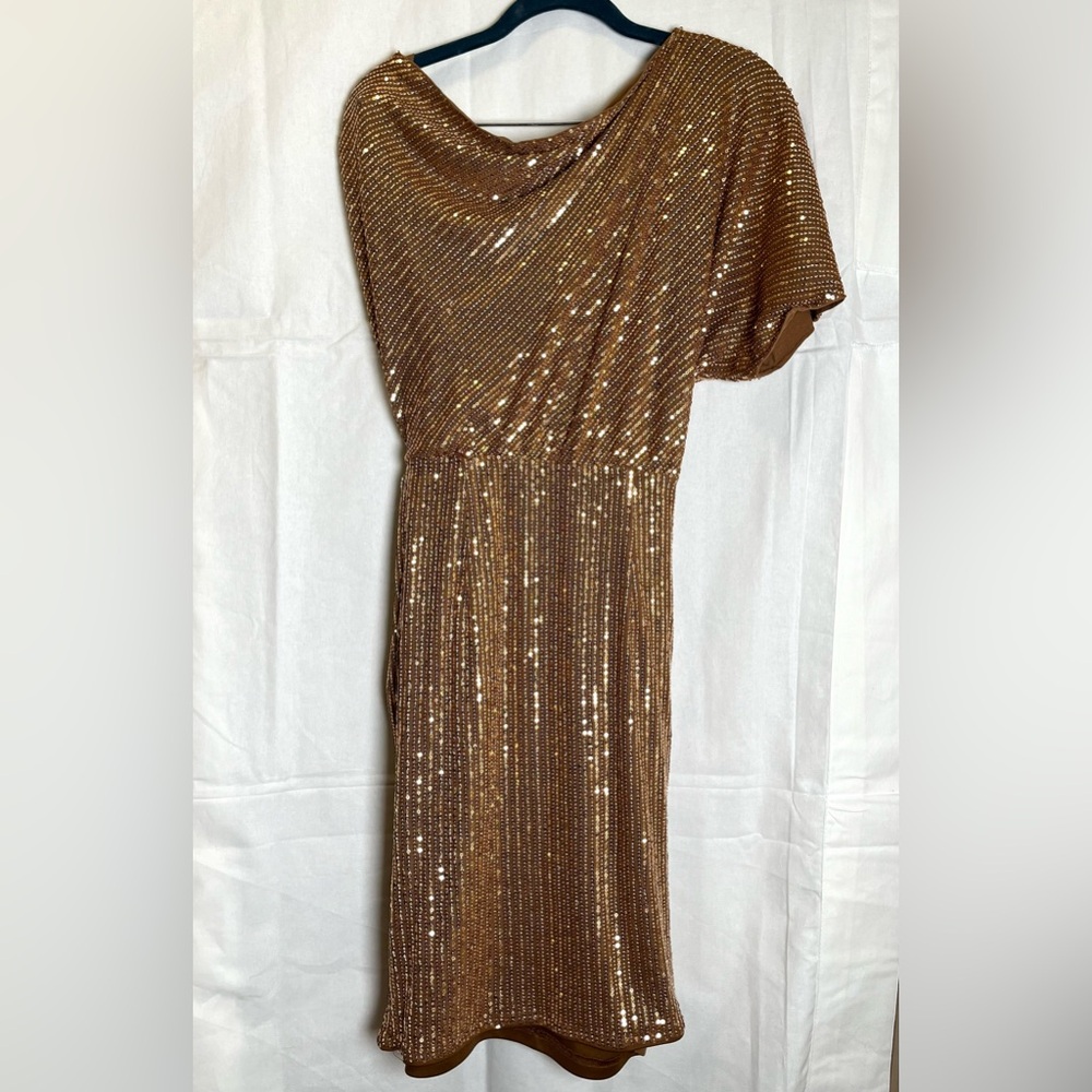 Grace Karin One-Shoulder Metallic Knot-Waist Dress in Gold - Picture 3 of 10